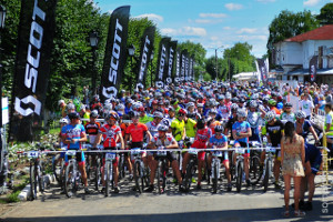 430 участников в ожидании старта